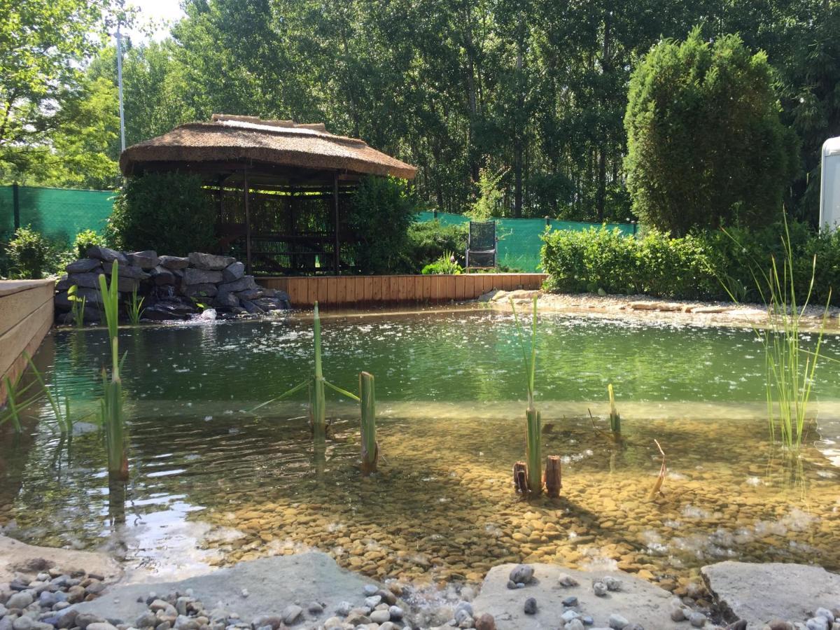 Oeko Kemping Es Glamping Tiszadada Zewnętrze zdjęcie
