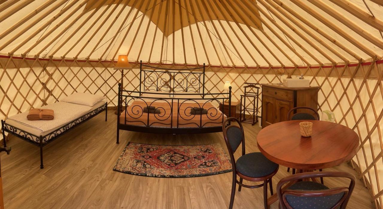 Oeko Kemping Es Glamping Tiszadada Zewnętrze zdjęcie