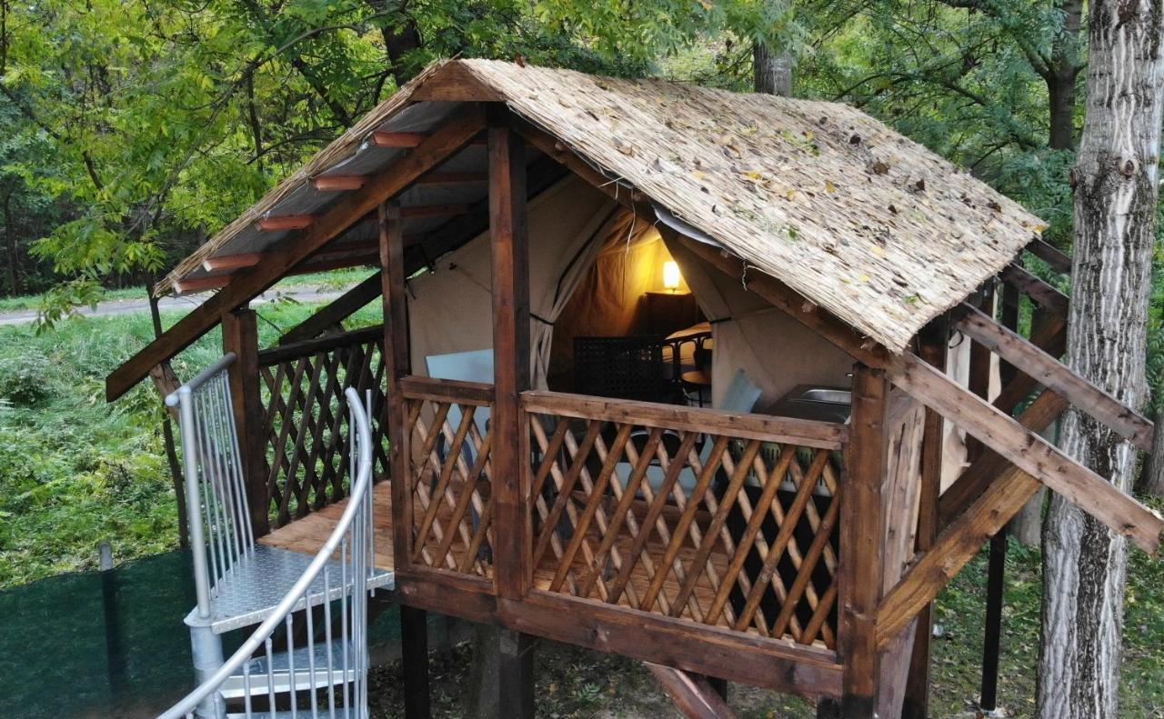 Oeko Kemping Es Glamping Tiszadada Zewnętrze zdjęcie