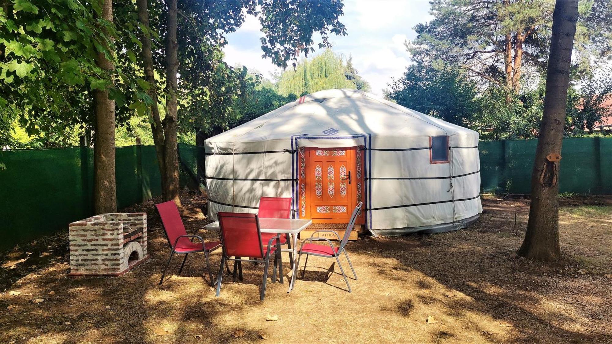 Oeko Kemping Es Glamping Tiszadada Zewnętrze zdjęcie